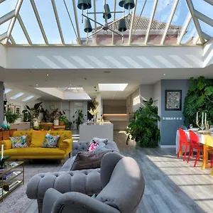  Holiday home The